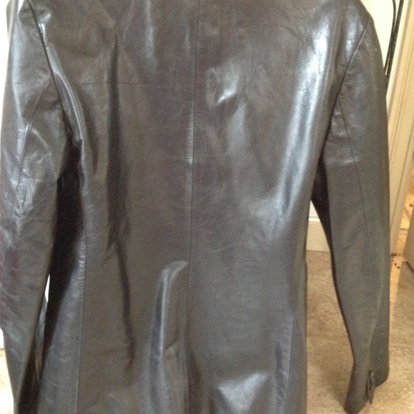 Timeless fine leather blazer in EUC - Picture 2 of 8
